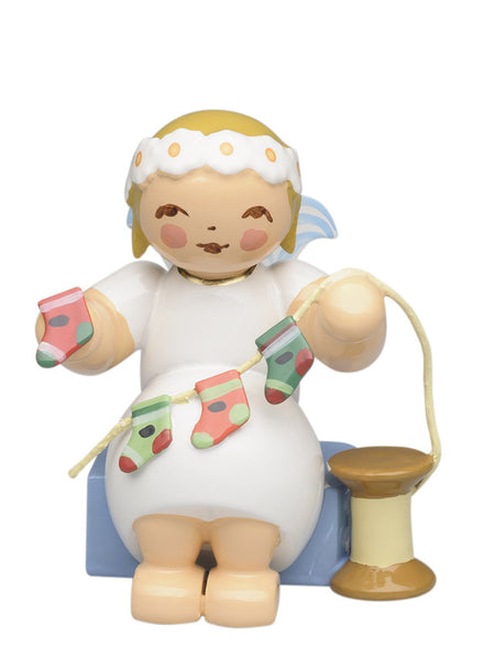 Marguerite Angel With Advent Calendar