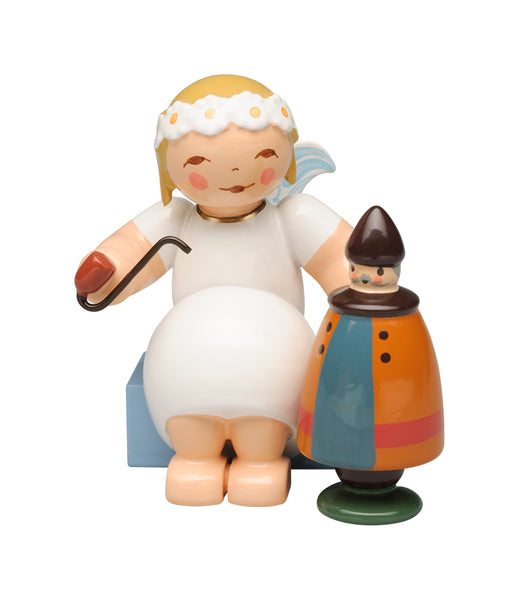 Marguerite Angel with Smoker