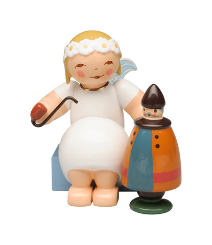 Marguerite Angel with Smoker