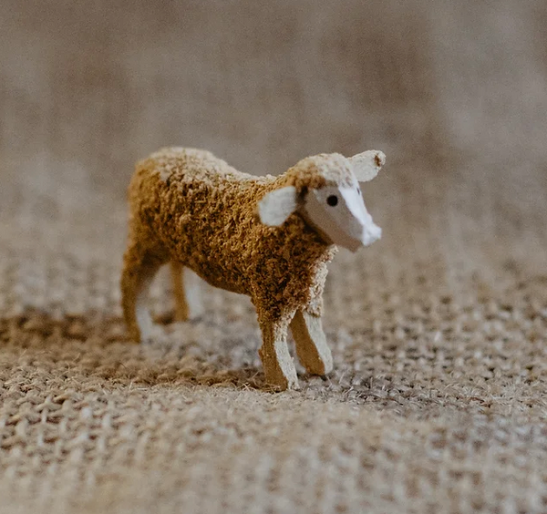 Standing Sheep, hand-carved - 1" / Size Small