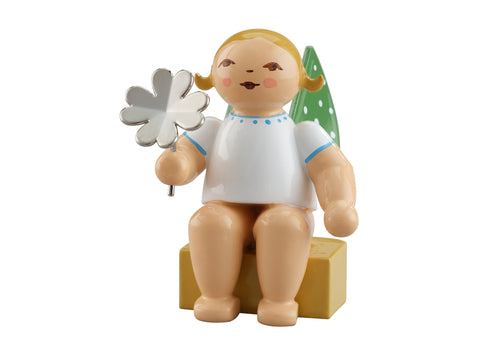 2022 Calendar Figure, Angel with Silver Colored Four-Leaf Clover