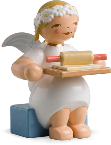 Marguerite Angel with Rolling Pin and Cookie Dough / Retired 2022